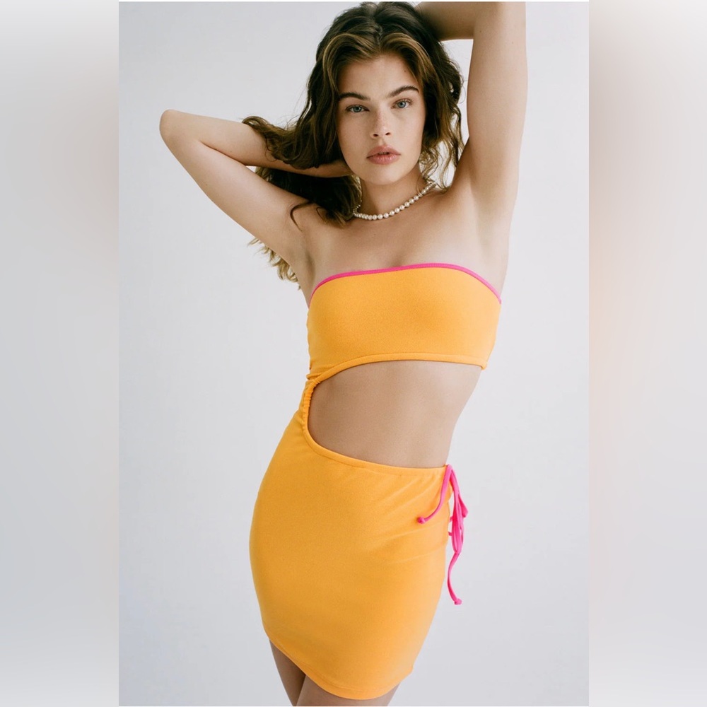 Frankie’s Bikinis Coverup